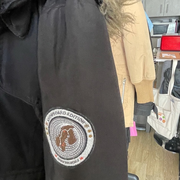 Jacket - Picture 5 of 5